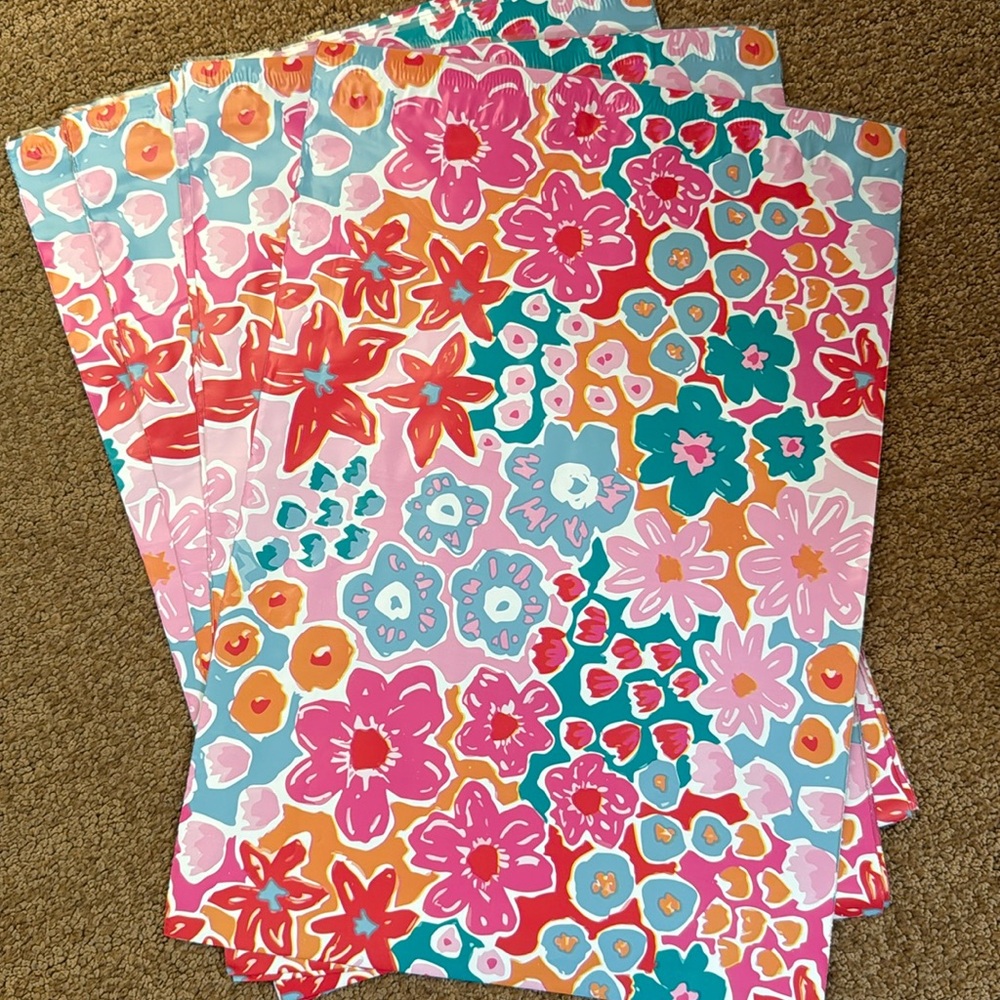 {10} Poly mailers pretty floral design high quality. 10x13”